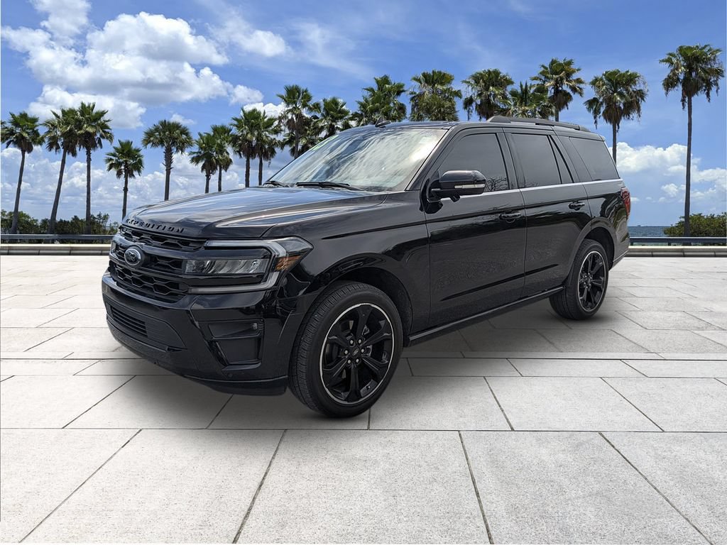 Certified 2023 Ford Expedition Limited RWD image 3