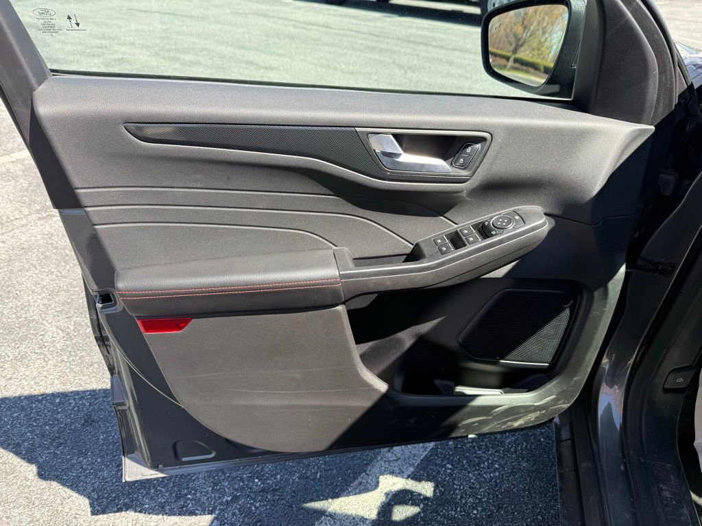 Certified 2023 Ford Escape ST-Line w/ Tech Pack #1 image 12