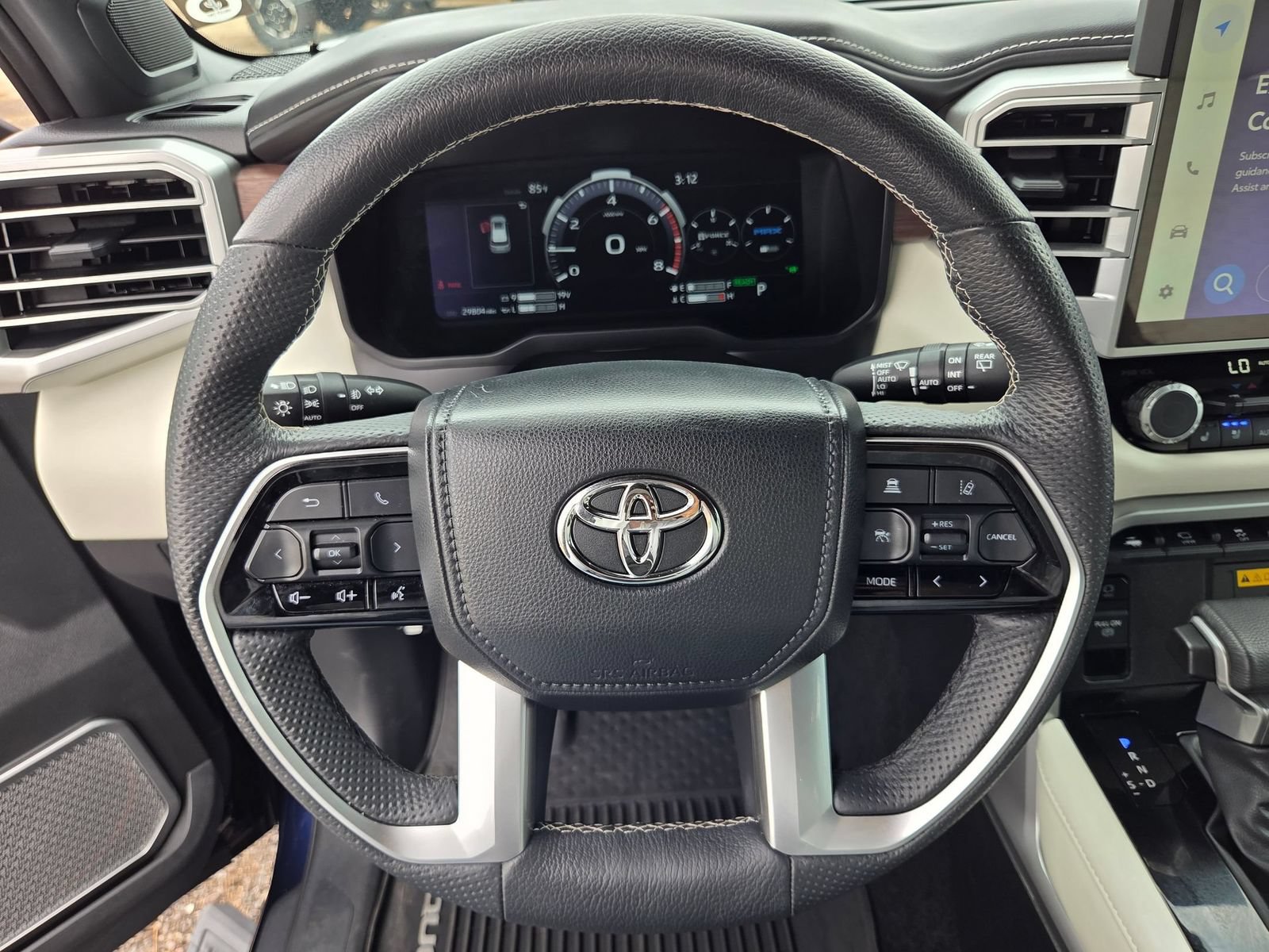 Used 2024 Toyota Sequoia Capstone AWD/4WD image 23