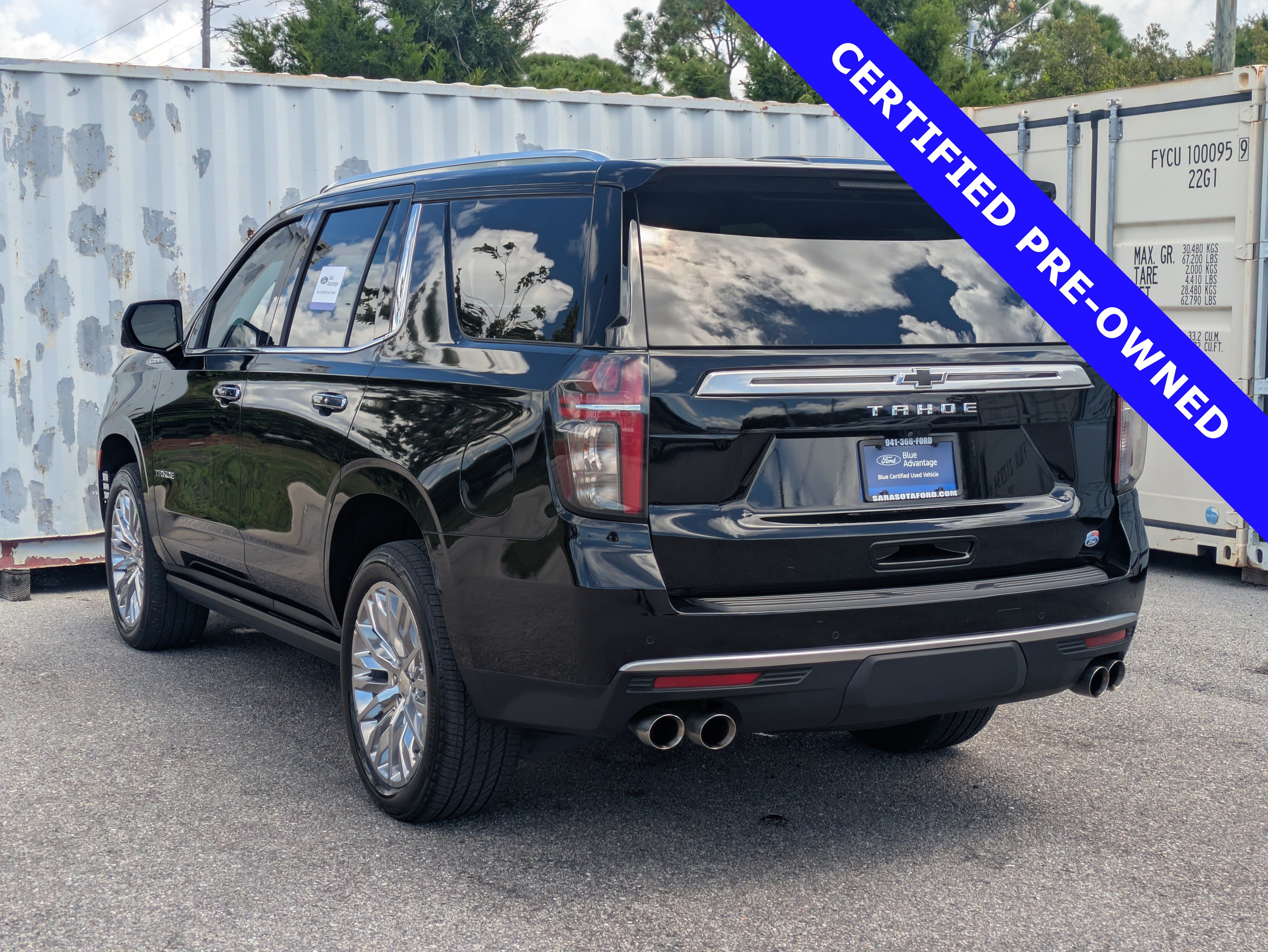 Used 2024 Chevrolet Tahoe High Country RWD image 7