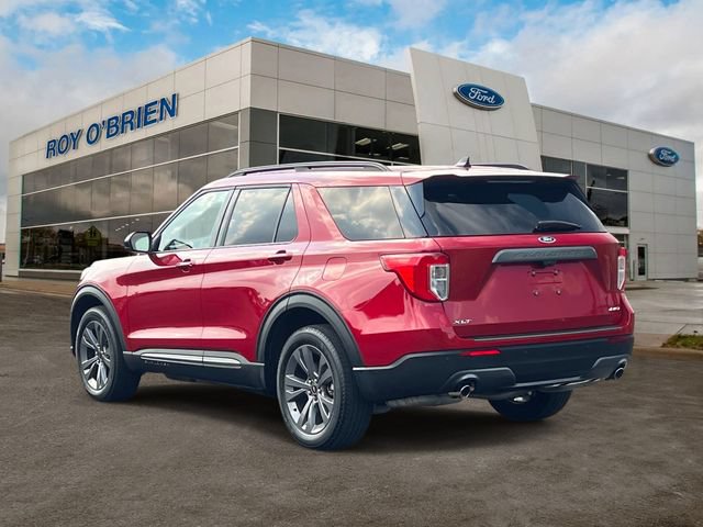 Certified 2023 Ford Explorer XLT w/ Equipment Group 202A AWD/4WD image 3