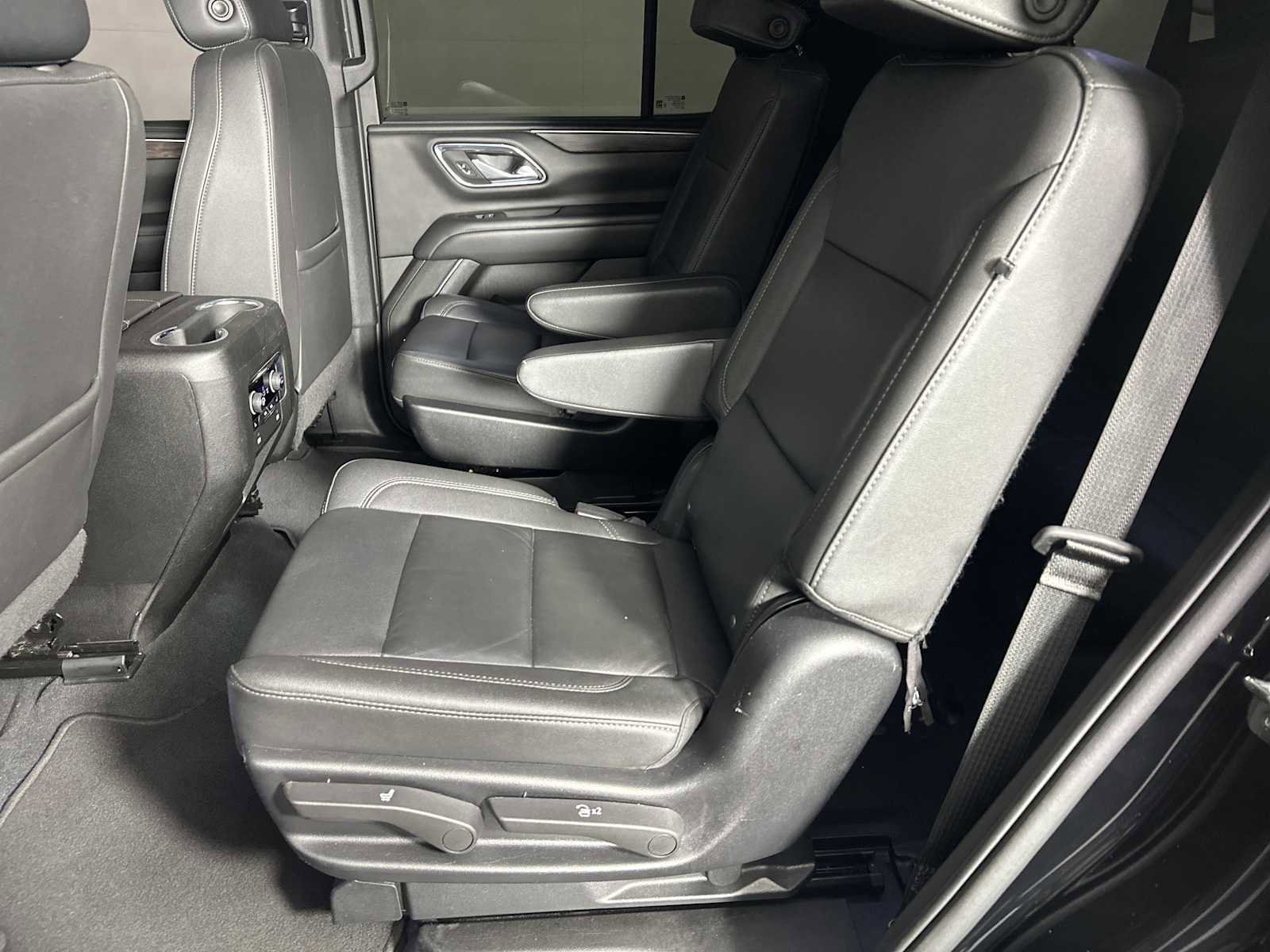 Used 2023 Chevrolet Tahoe Z71 w/ Luxury Package image 22