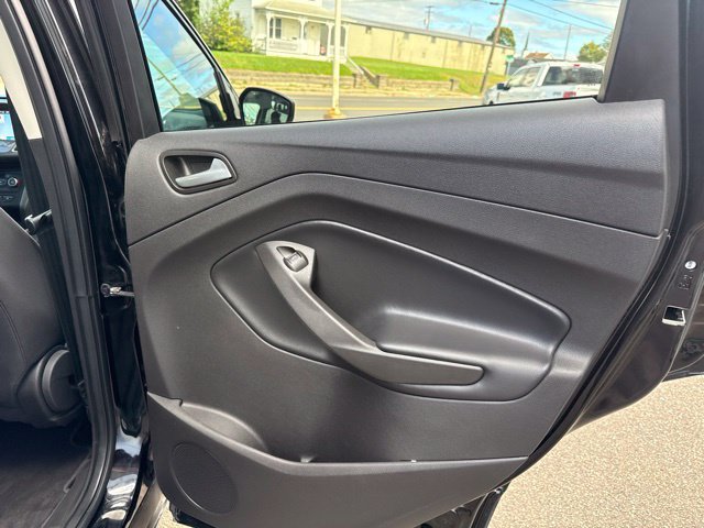 Certified 2018 Ford Escape SE w/ SE Sync 3 Package AWD/4WD image 32