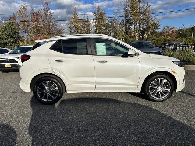 Used 2023 Buick Encore GX Select w/ Sport Touring Package image 6