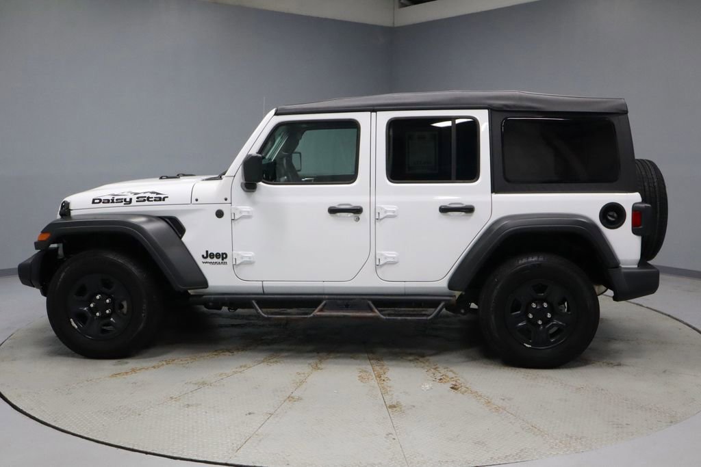 Used 2022 Jeep Wrangler Unlimited Sport AWD/4WD image 8