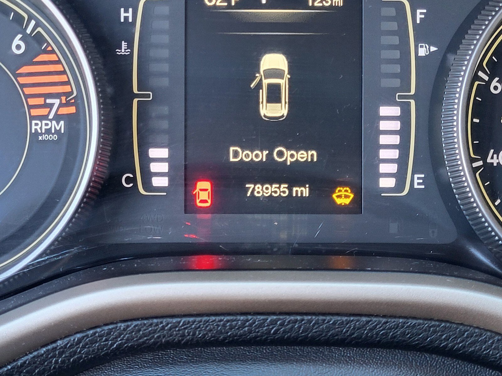 Used 2018 Jeep Cherokee Latitude image 29