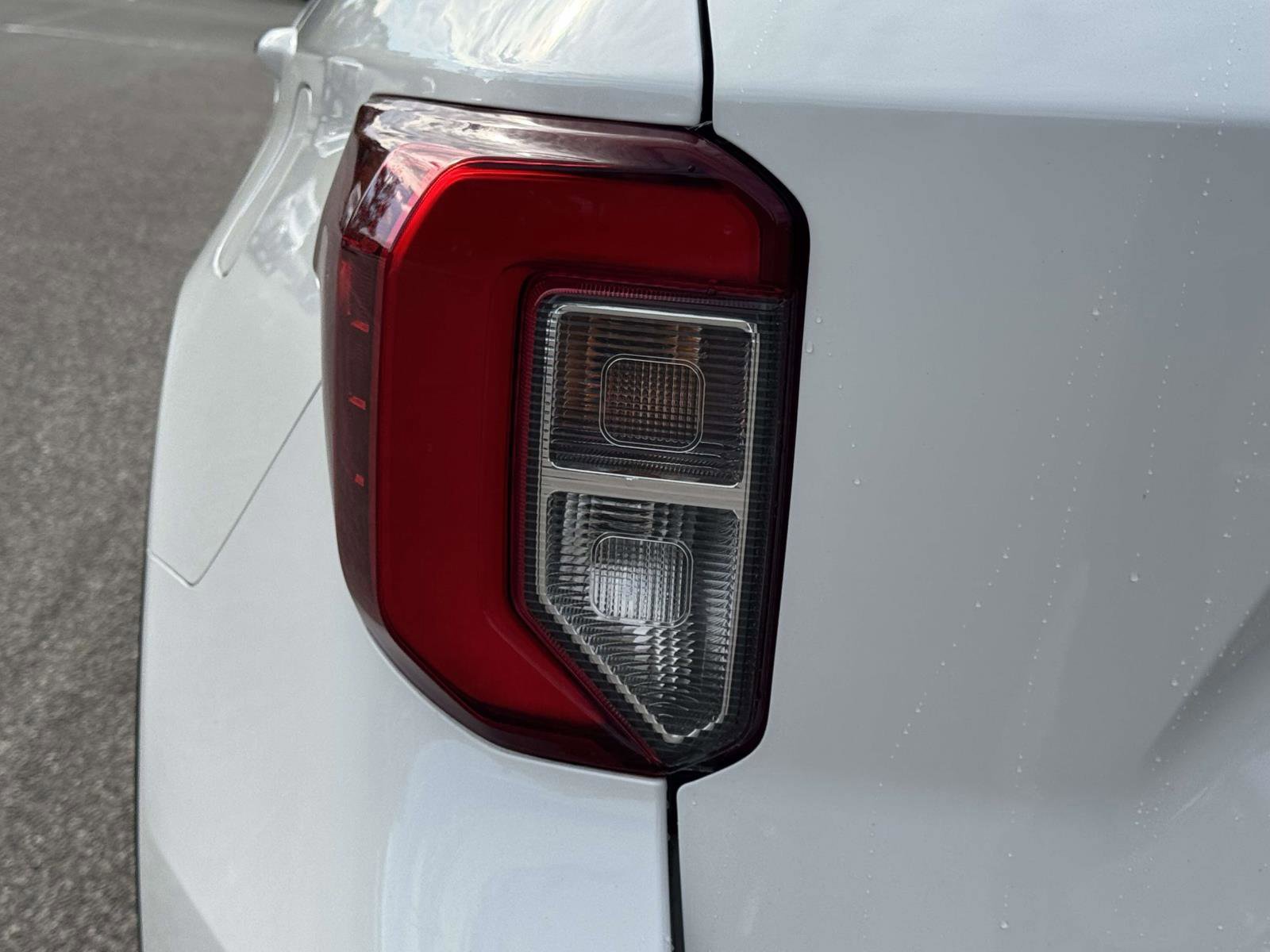 Certified 2022 Ford Explorer ST w/ ST Street Pack image 9