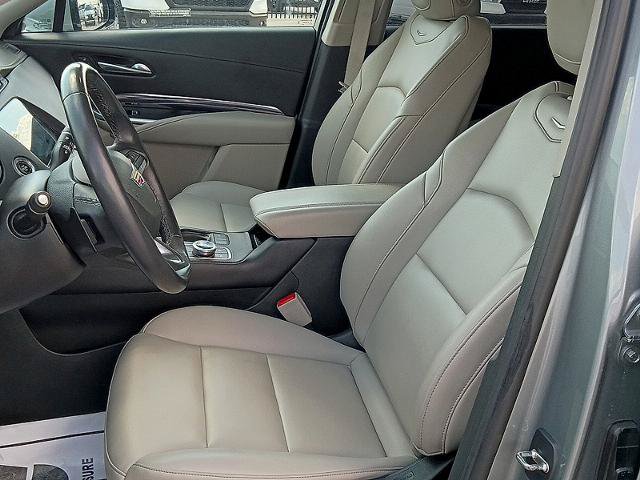 Used 2023 Cadillac XT4 Luxury w/ Driver Awareness Package FWD image 16