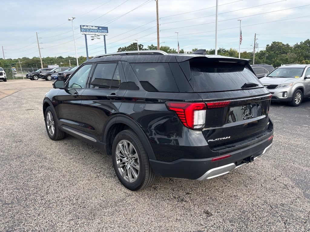 Certified 2025 Ford Explorer Platinum AWD/4WD image 5
