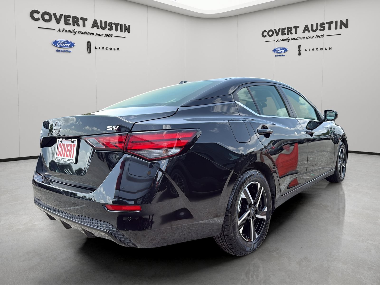 Used 2024 Nissan Sentra SV FWD image 5