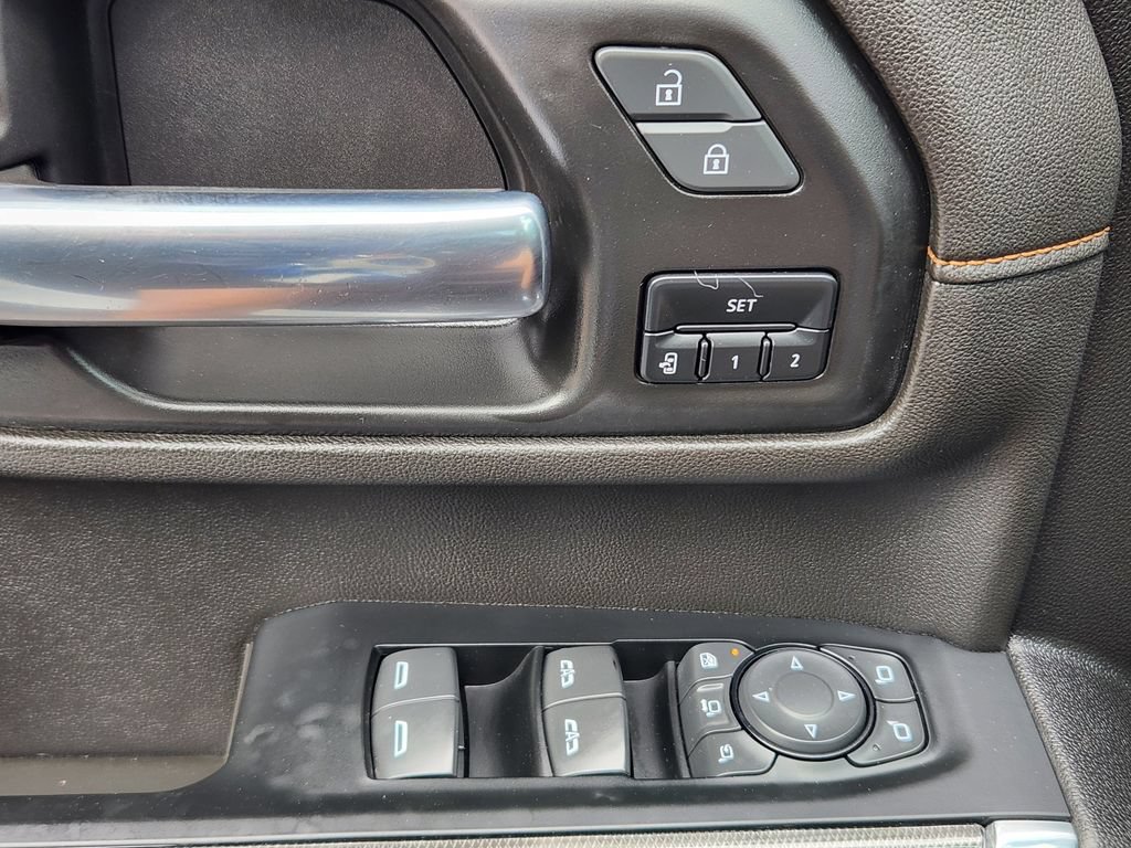 Used 2023 GMC Sierra 3500 AT4 w/ AT4 Premium Plus Package AWD/4WD image 13