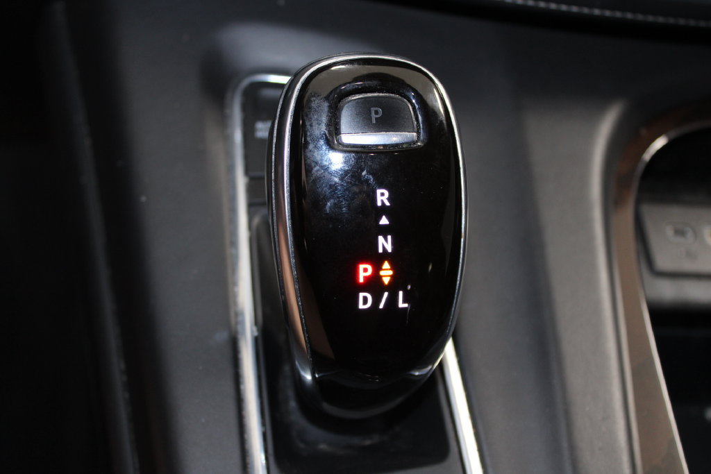 Used 2021 Cadillac Escalade ESV Sport Platinum AWD/4WD image 49