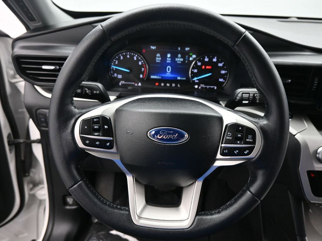 Certified 2022 Ford Explorer XLT image 40