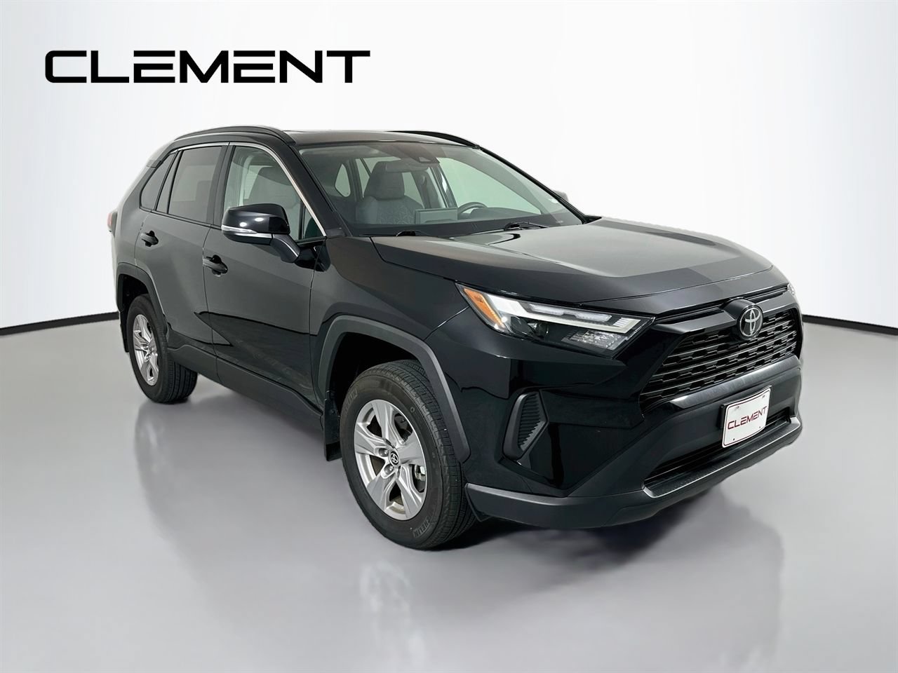 Used 2025 Toyota RAV4 XLE w/ Convenience Package FWD image 5