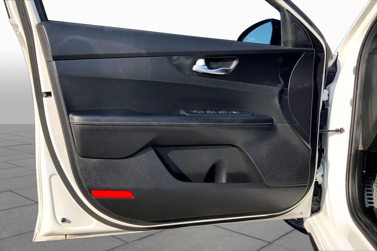 Used 2021 Kia Forte GT-Line FWD image 22