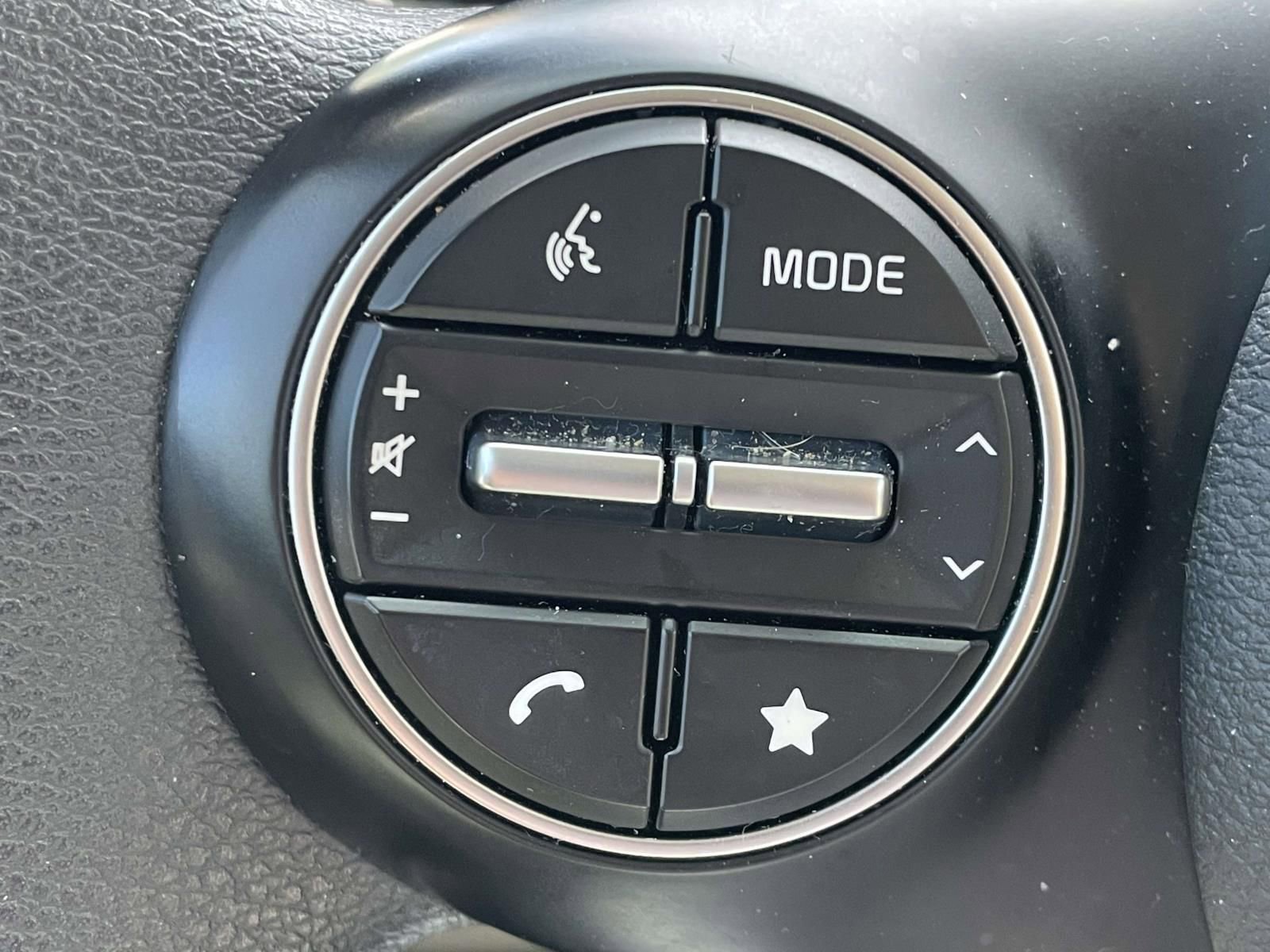 Used 2024 Kia Soul LX w/ Option Group 015 FWD image 25