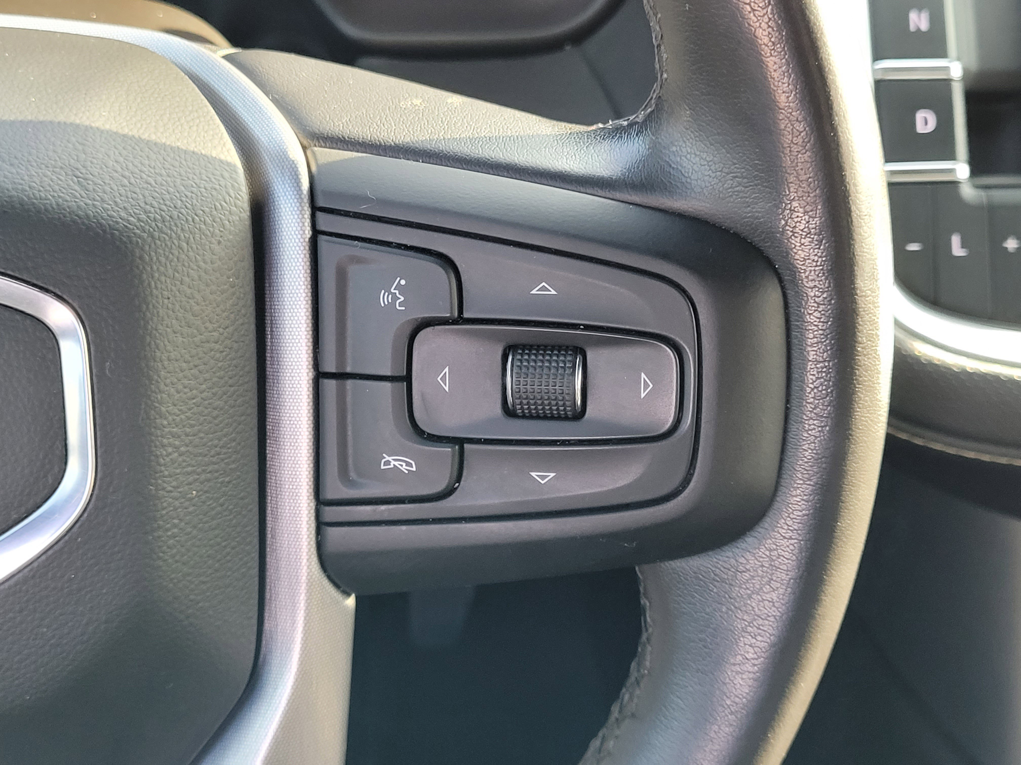 Used 2021 GMC Yukon SLT image 13