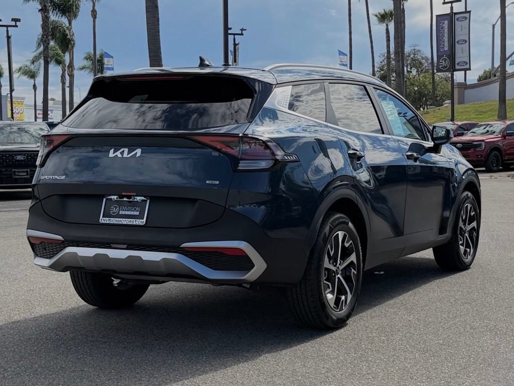 Used 2025 Kia Sportage EX AWD/4WD image 8