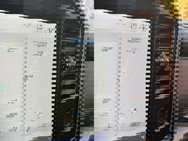 Certified 2023 Ford F150 Platinum w/ Equipment Group 701A High image 23