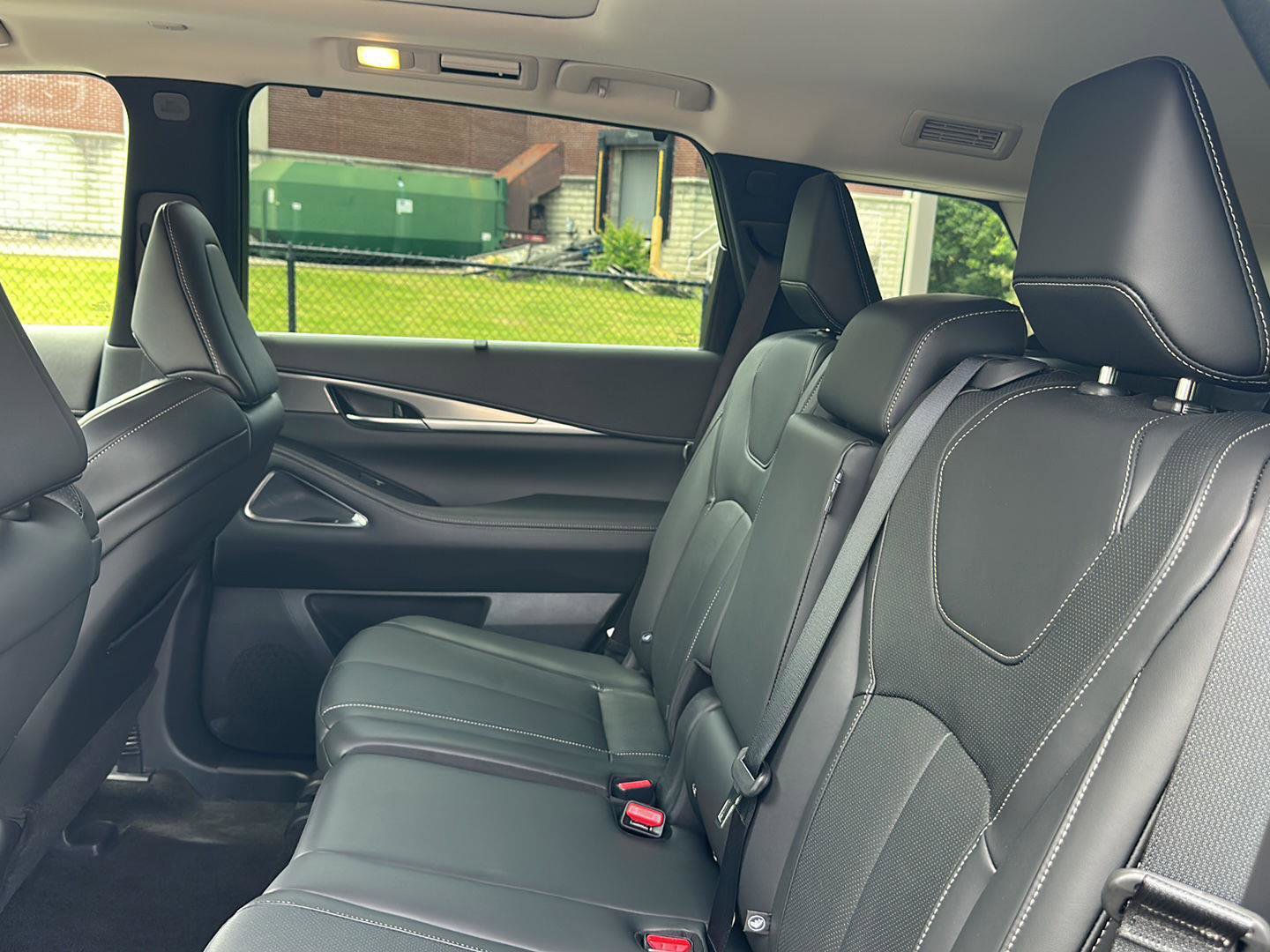 Used 2025 INFINITI QX60 Luxe FWD image 24