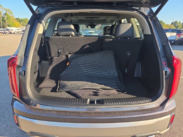 Used 2025 Kia Telluride S FWD image 29