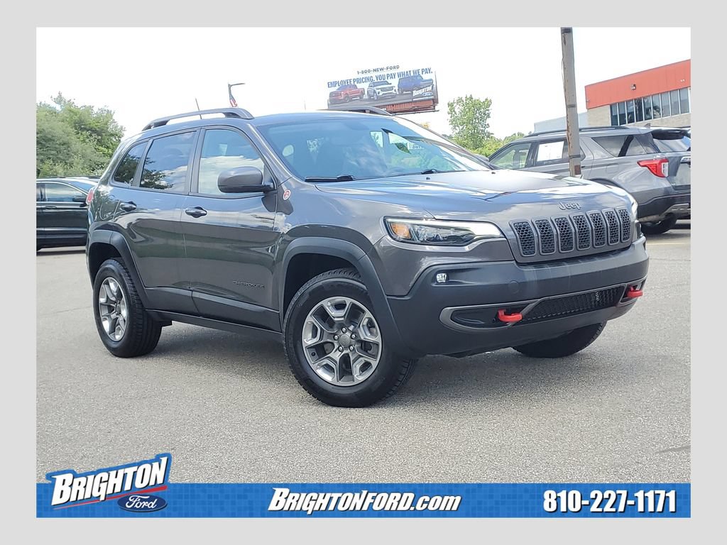 Used 2019 Jeep Cherokee Trailhawk w/ Cold Weather Group AWD/4WD image 1