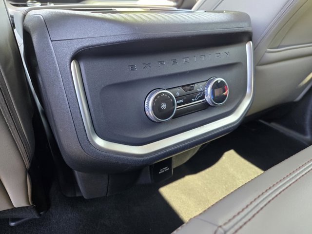 Certified 2025 Ford Expedition Max Active AWD/4WD image 11