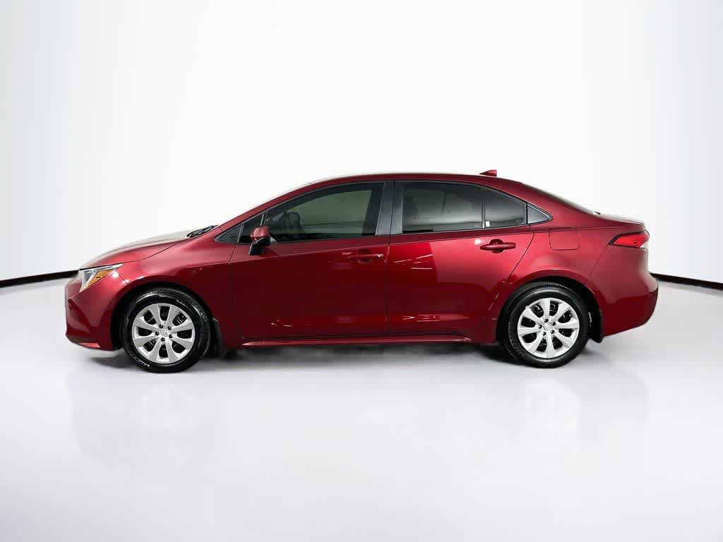 Used 2026 Toyota Corolla LE FWD image 3