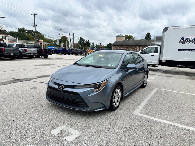 Used 2024 Toyota Corolla LE FWD image 5