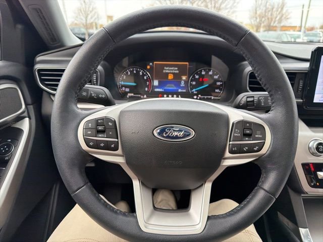 Certified 2023 Ford Explorer XLT w/ Equipment Group 202A image 43