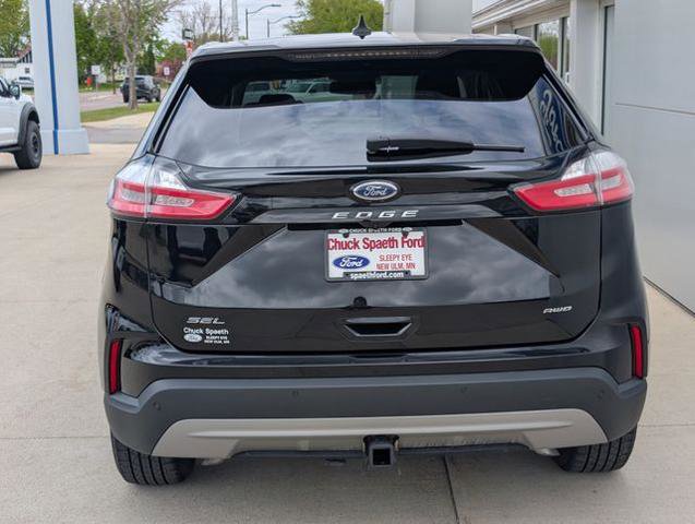 Certified 2024 Ford Edge SEL w/ Convenience Package AWD/4WD image 4