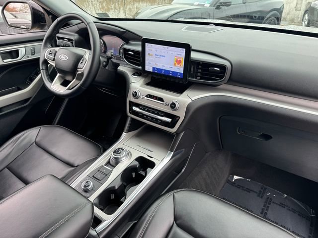 Certified 2023 Ford Explorer XLT w/ Equipment Group 202A AWD/4WD image 21