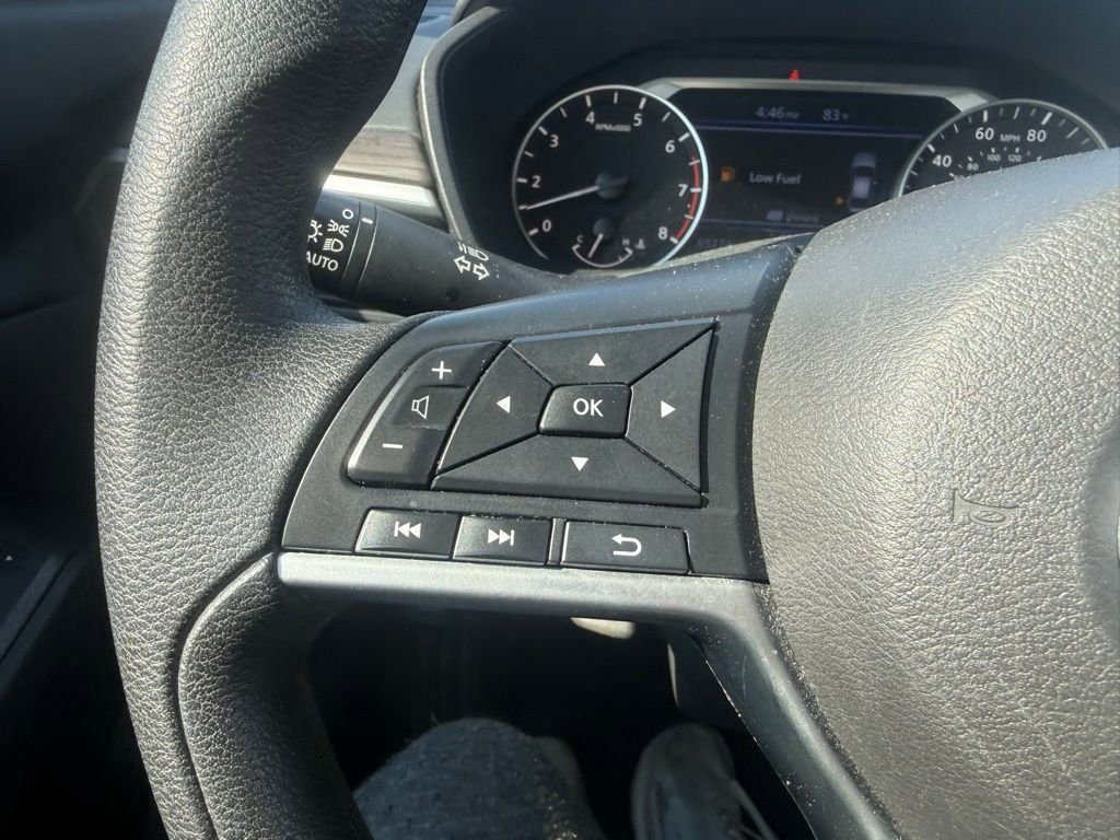 Used 2024 Nissan Altima 2.5 SV FWD image 14