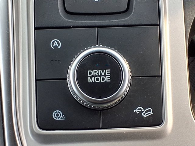 Certified 2024 Ford Explorer XLT w/ Equipment Group 202A AWD/4WD image 13