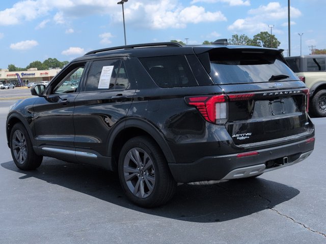 Certified 2025 Ford Explorer Active w/ Active Comfort Package AWD/4WD image 6