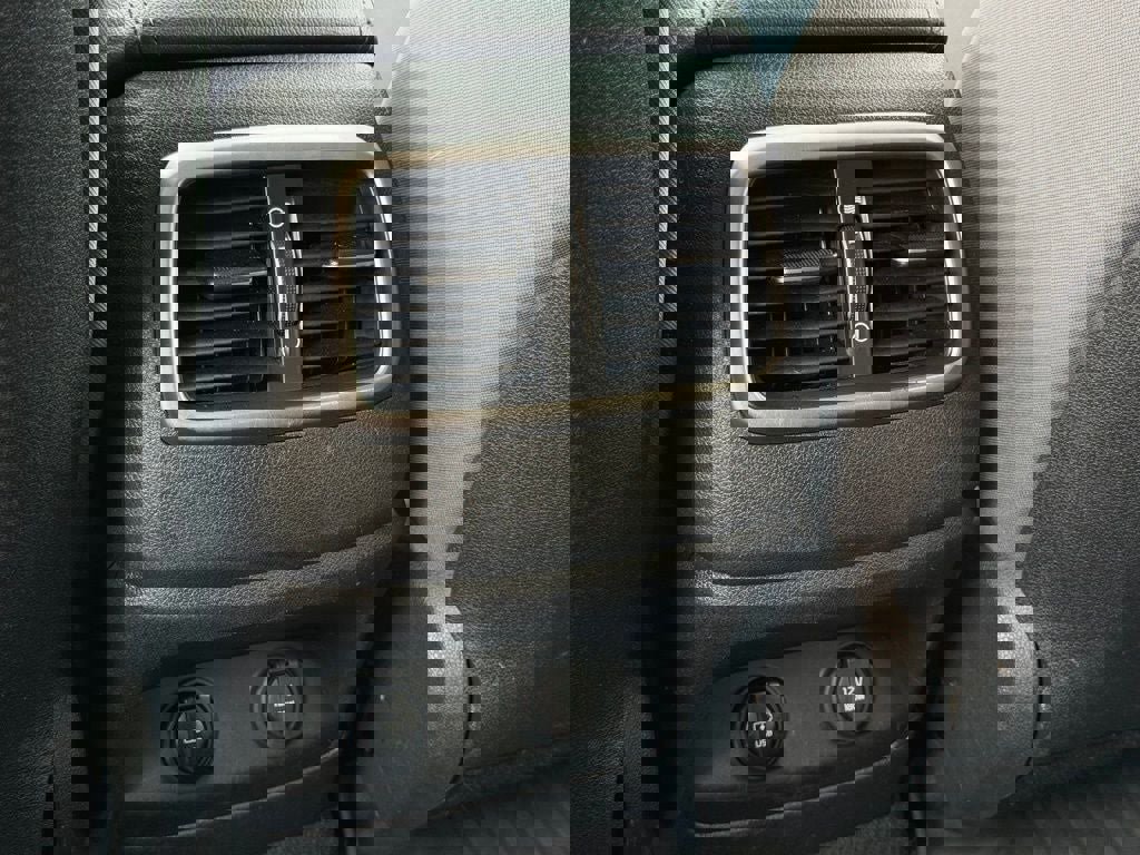 Used 2020 Kia Sorento LX w/ LX I4 Convenience Package image 31