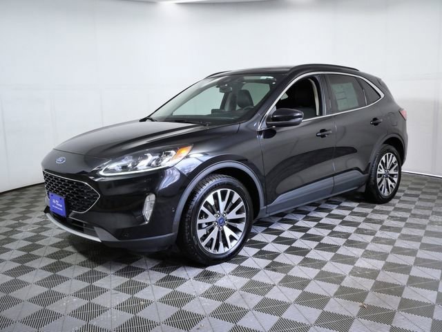 Certified 2020 Ford Escape Titanium w/ Titanium Premium Package 2.0 AWD/4WD image 5