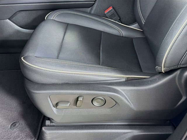 Used 2022 GMC Yukon SLT RWD image 24