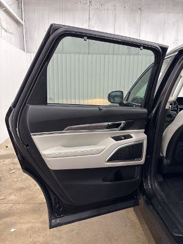 Used 2020 Kia Telluride EX w/ EX Premium Package AWD/4WD image 13