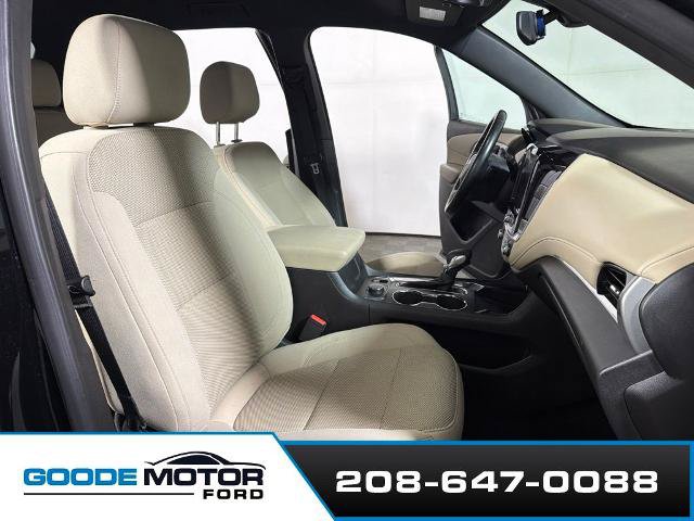 Used 2023 Chevrolet Traverse LT AWD/4WD image 24