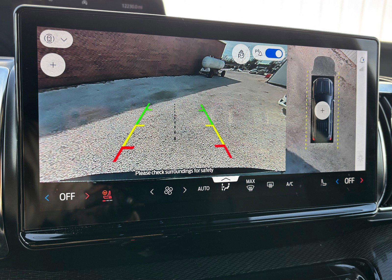 Certified 2025 Ford Expedition Max Platinum w/ Stealth Performance Package image 70