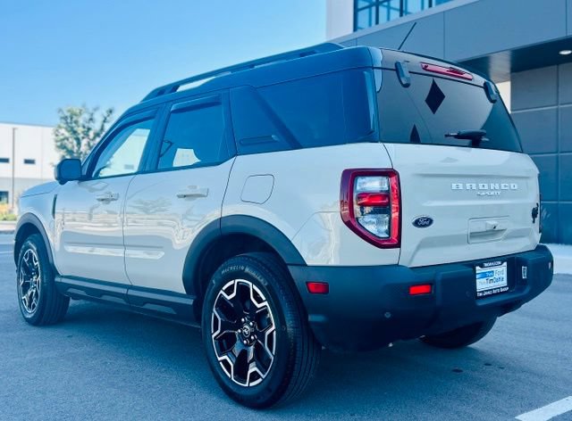 Certified 2025 Ford Bronco Sport Outer Banks w/ Outer Banks Tech Package+ AWD/4WD image 7
