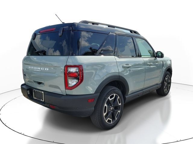 Certified 2023 Ford Bronco Sport Outer Banks w/ Tech Package AWD/4WD image 2
