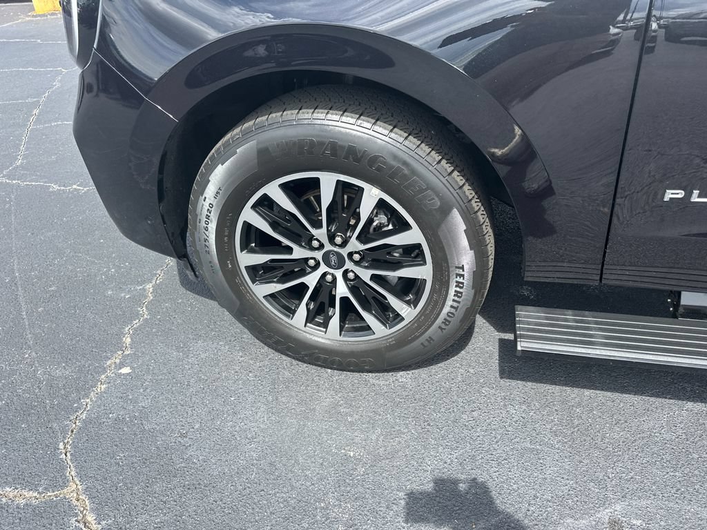 Certified 2025 Ford Expedition Max Platinum AWD/4WD image 11