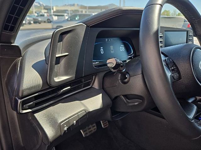 Used 2025 Hyundai Elantra Sport FWD image 28