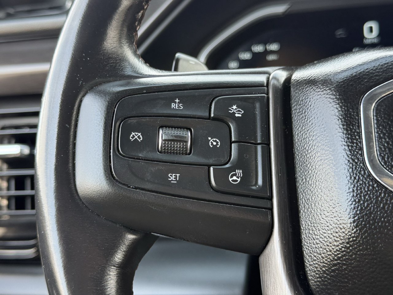 Used 2023 GMC Sierra 1500 AT4 w/ AT4 Premium Package AWD/4WD image 13