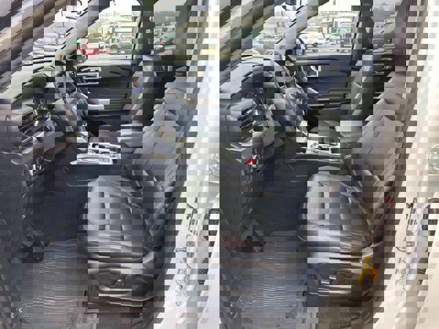 Certified 2023 Ford Explorer XLT w/ Equipment Group 202A image 14