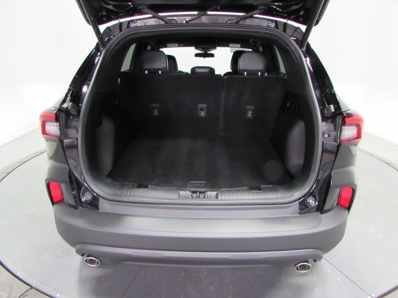 Certified 2025 Ford Escape ST-Line Select AWD/4WD image 11