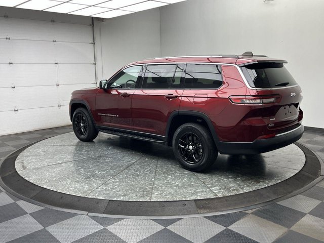 Used 2023 Jeep Grand Cherokee L Laredo w/ Luxury Tech Group I AWD/4WD image 2