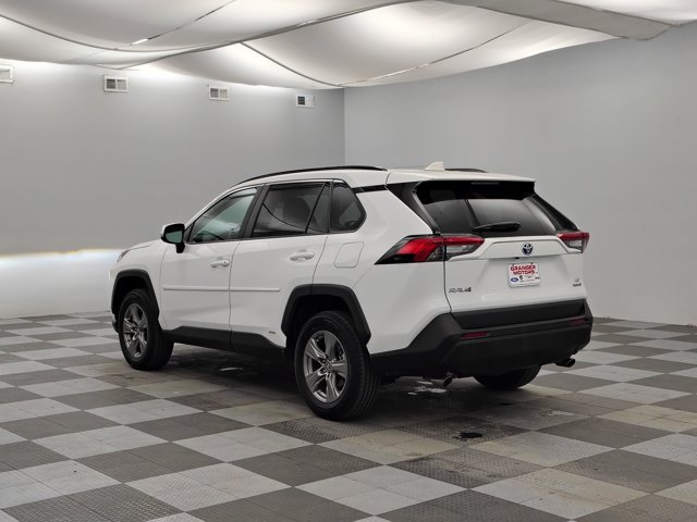 Used 2024 Toyota RAV4 LE AWD/4WD image 7
